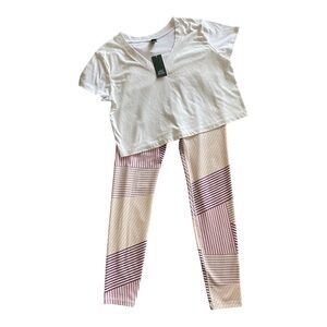 WOMENS SIZE MEDIUM BUNDLE-WILD FABLE TOP & OLD NAVY ACTIVE LEGGINGS
